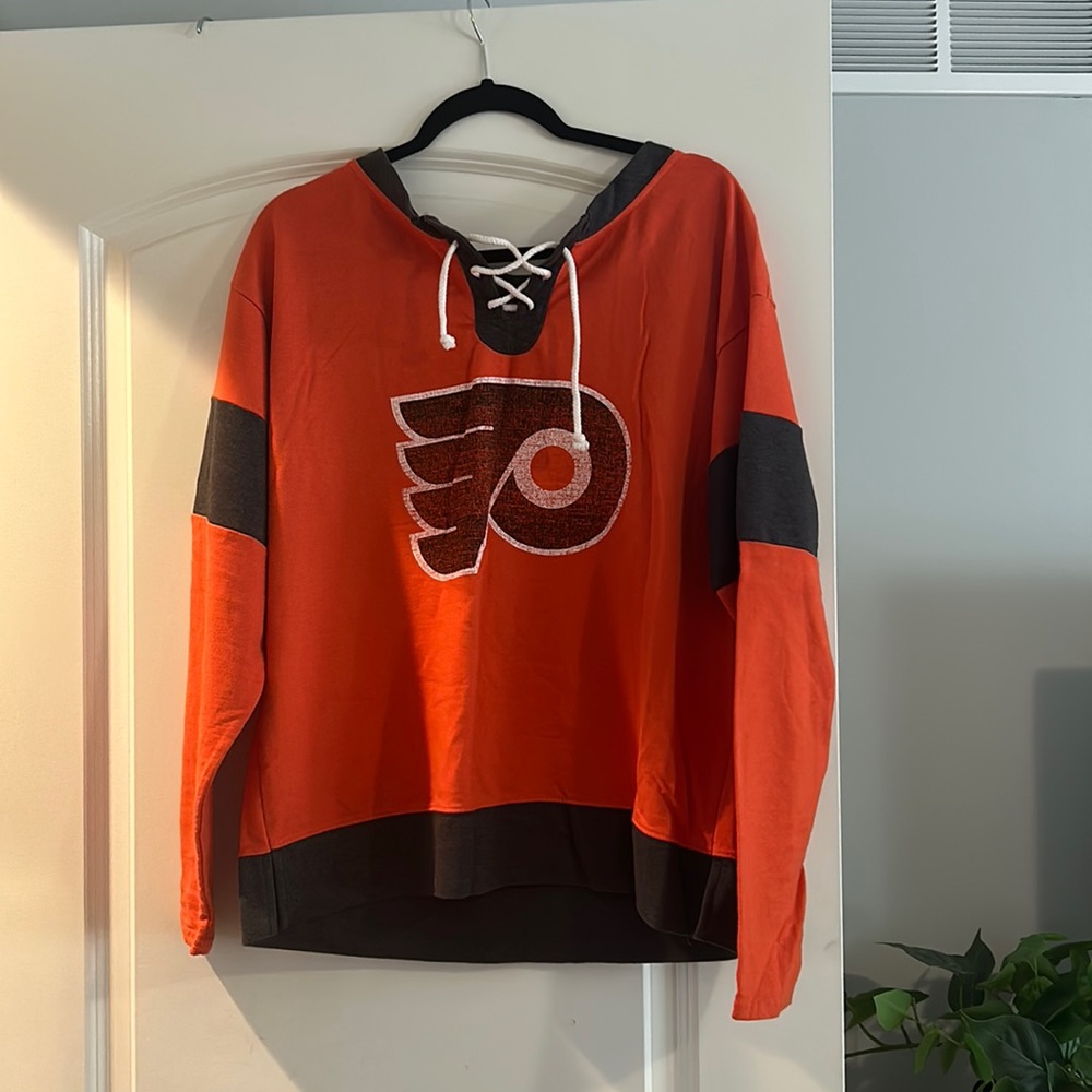 FLYERS CREW NECK